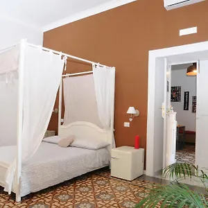Bed & Breakfast Napul'art, Naples