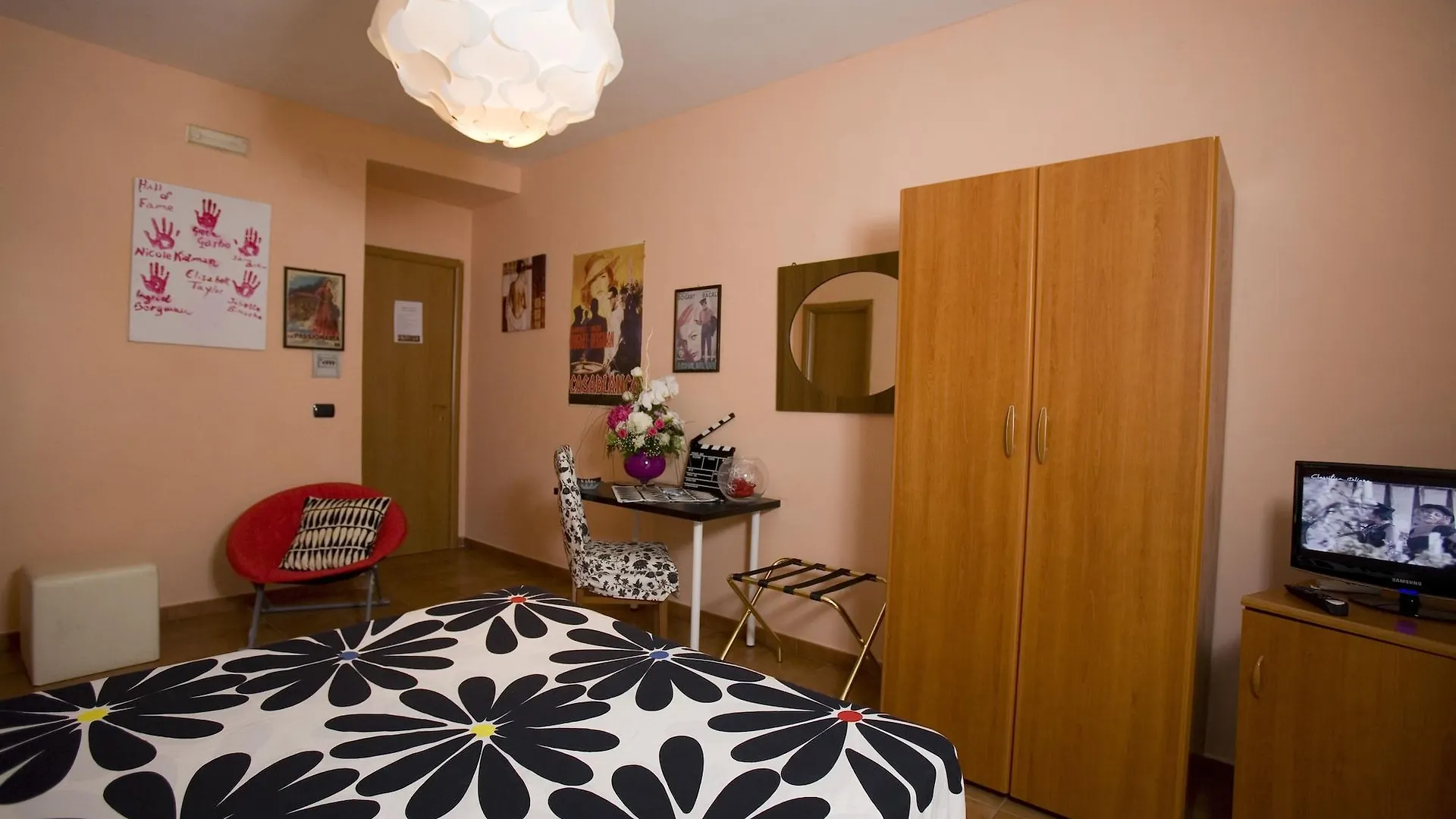 Hotel Cineholiday Νάπολη