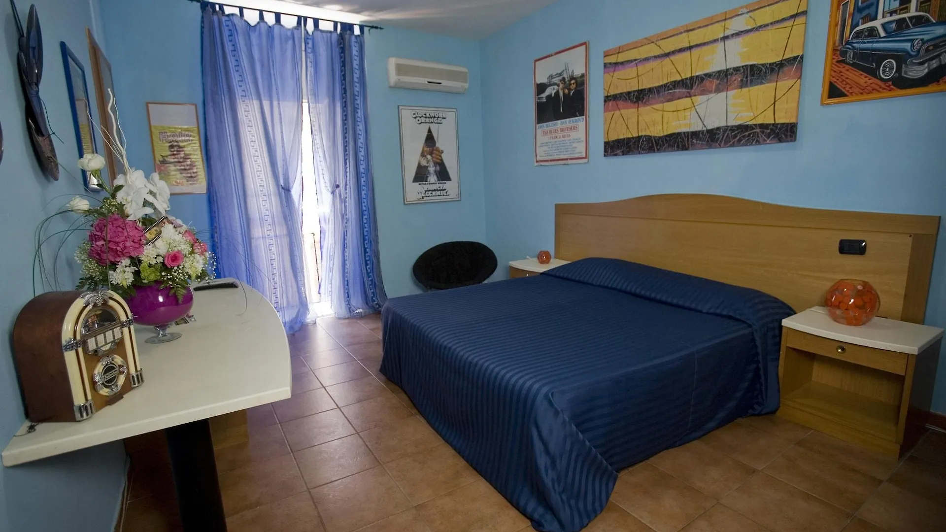 Hotel Cineholiday Νάπολη